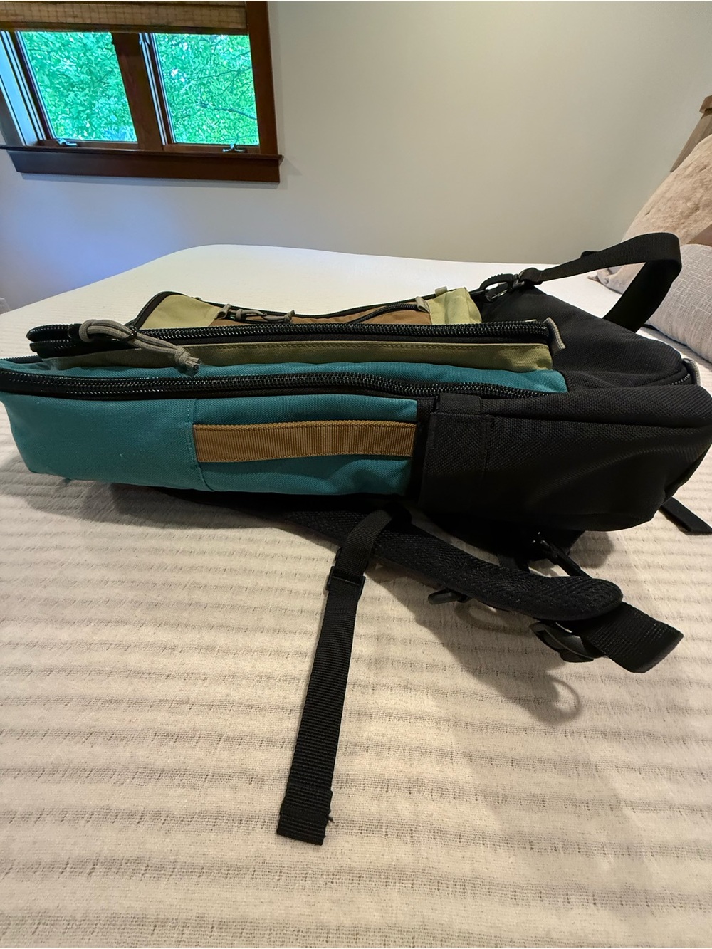 Topo Designs Global Travel Bag 30L Brown, Teal & Black, Like New - Picture 15 of 16